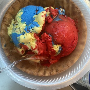 CRAVE Ice Cream Social - 2 Two Scoops of Superman Ice Cream in a waffle bowl - Ice Cream & Frozen Yogurt Near Me - Indianapolis, Indiana