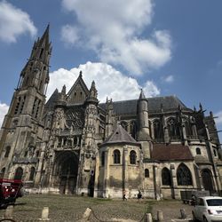 French Mystique Bike Tour - Cathedral in Senlis