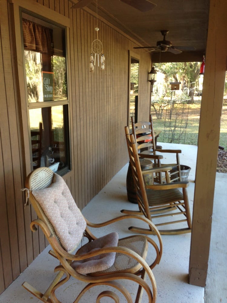 Log Cabin Winery - vineyard in Satsuma, FL