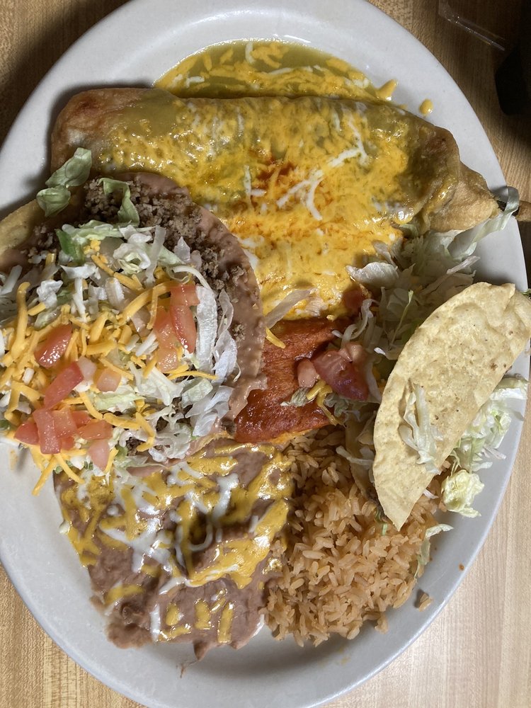 MARGARITAS Updated October 2024 27 Photos & 37 Reviews 409 E 2nd