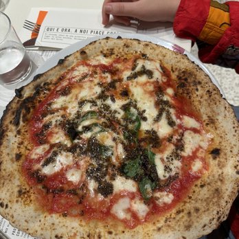 Nap - Margherita pizza with truffle - Pizza Near Me - Barcelona, B Nap - Margherita pizza with truffle - Pizza Near Me - Barcelona, B