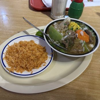 Los Albañiles - Caldo de Res - Tacos Near Me - Tijuana, BCN Los Albañiles - Caldo de Res - Tacos Near Me - Tijuana, BCN