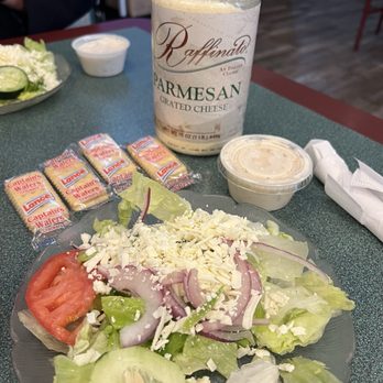 Manny's Restaurant - Side Salad - Greek Near Me - Boiling Springs, South Carolina