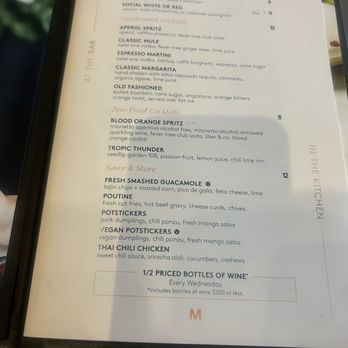 Moxies - Happy hour menu - Cocktail Bars Near Me - Dallas, Texas