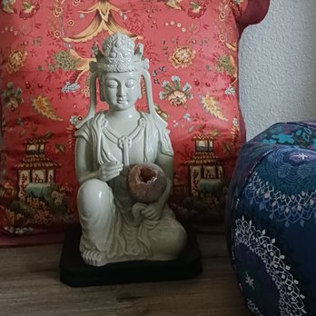 Southwestern Minerals - Goddess of Compassion Quan Yin holding agate sphere with crystal druzy opening - Jewelry Near Me - Albuquerque, New Mexico Southwestern Minerals - Goddess of Compassion Quan Yin holding agate sphere with crystal druzy opening - Jewelry Near Me - Albuquerque, New Mexico