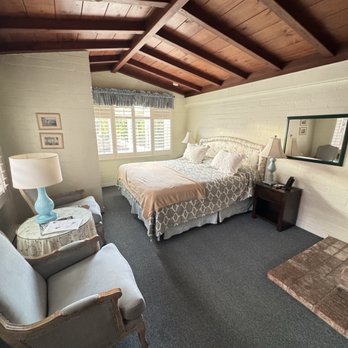Hofsas House - Hotels Near Me - Carmel, California Hofsas House - Hotels Near Me - Carmel, California