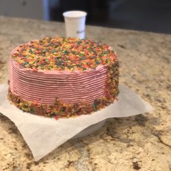 $100 Cakes - Piñata Cereal Cake