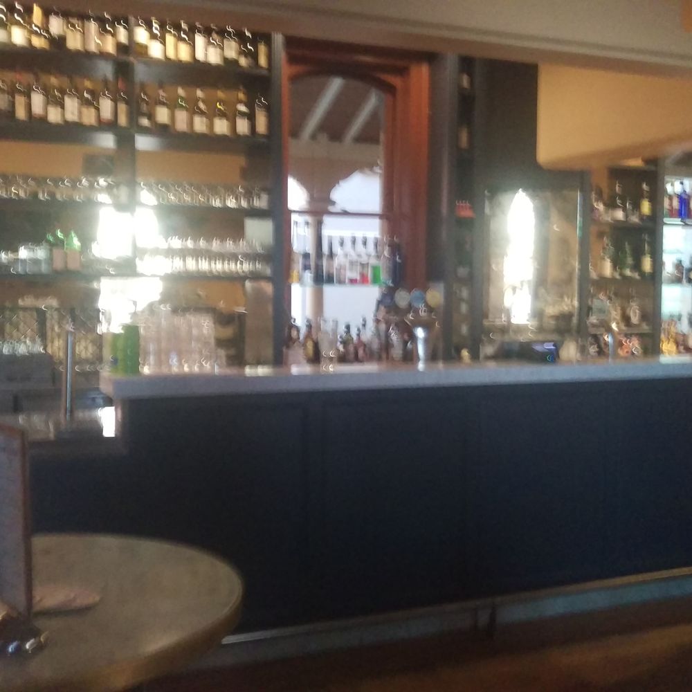 Customs House Hotel - Bar - French Near Me - Newcastle, NSW