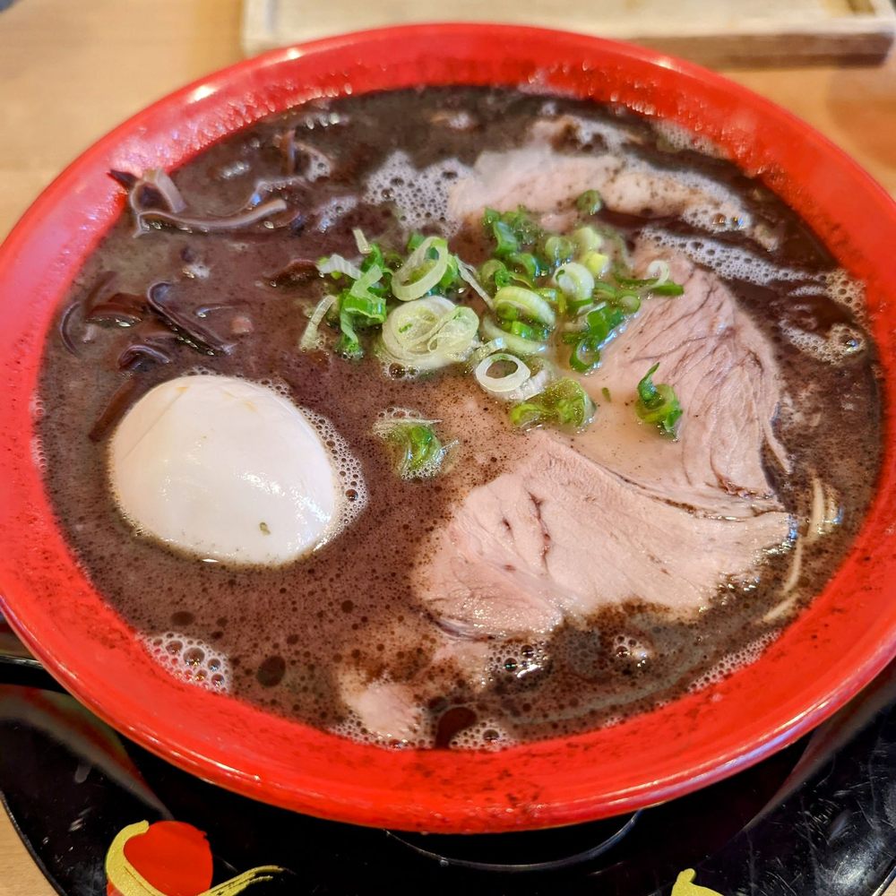 Ikkousha - Toronto - Black Tonkatsu with thick noodles - Ramen Near Me - Toronto, Ontario Ikkousha - Toronto - Black Tonkatsu with thick noodles - Ramen Near Me - Toronto, Ontario