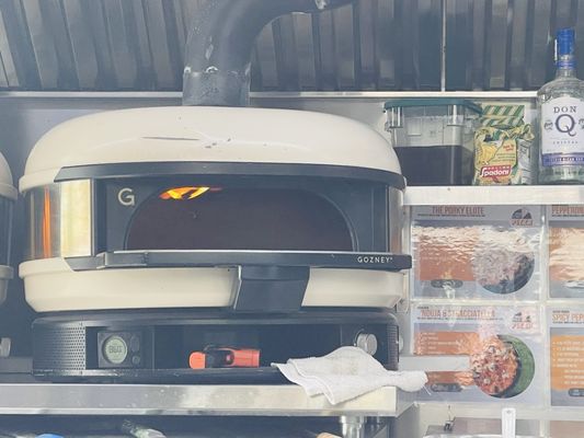 NONA STREET PIZZA by null