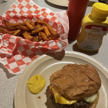 Wooden Nickel - Bacon Cheese Burger & Sweet Potato Fries - Beer Bar Near Me - Circle, Montana Wooden Nickel - Bacon Cheese Burger & Sweet Potato Fries - Beer Bar Near Me - Circle, Montana