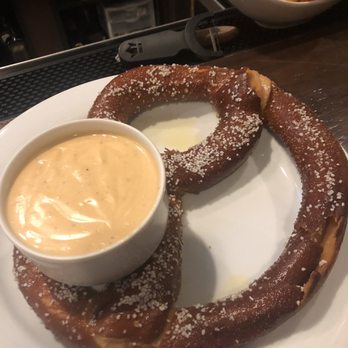 Old Seelbach Bar - Beer cheese pretzel - American Near Me - Louisville, Kentucky Old Seelbach Bar - Beer cheese pretzel - American Near Me - Louisville, Kentucky