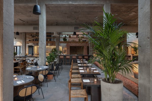 Fortuna's Row by null