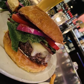 The Rossi Kitchen & Bar - Rossi Burger - New American Near Me - Columbus, Ohio
