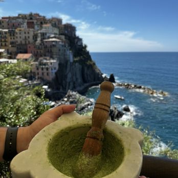 Nessun Dorma - Pesto making class - Final product! - Tapas/Small Plates Near Me - Manarola, SP