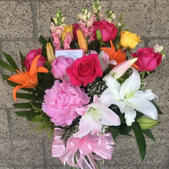 Sarah's Flowers - Florists Near Me - Fullerton, California Sarah's Flowers - Florists Near Me - Fullerton, California
