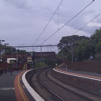 Brighton Beach Station - Platform - Train Stations Near Me - Dendy, VIC