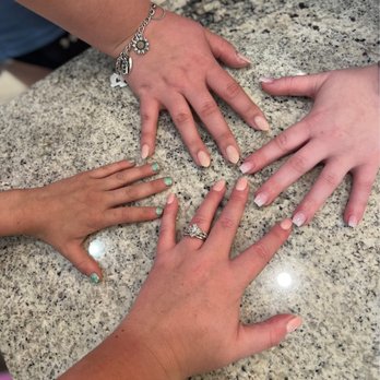 Resort Nail Salon - 2.5 hours for a manicure and pedicure - Nail Salons Near Me - Grand Prairie, Texas
