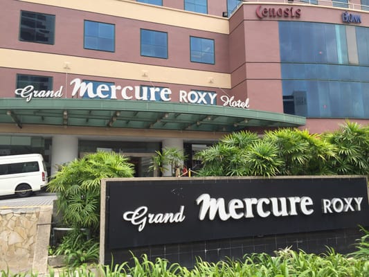 Grand Mercure Singapore Roxy by null