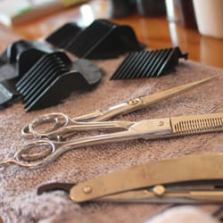 Super Sharp Shop