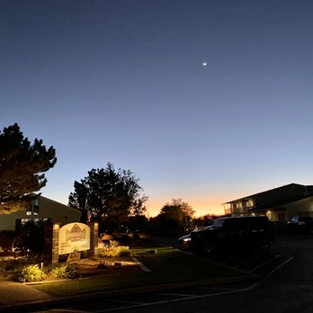 Broken Spur Inn & Steakhouse - Hotels Near Me - Torrey, Utah Broken Spur Inn & Steakhouse - Hotels Near Me - Torrey, Utah