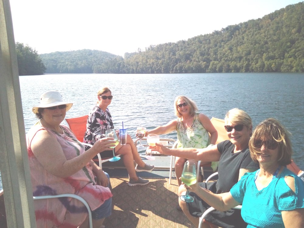 APALACHIA LAKE TOURS Updated September 2024 28 Photos 359