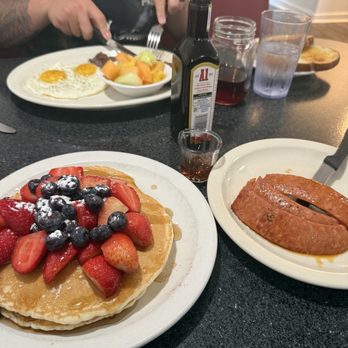 Kamilas Breakfast and Lunch - American Near Me - San Diego, California Kamilas Breakfast and Lunch - American Near Me - San Diego, California