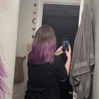 Velvetglo Head Spa & Nails - hair after a few hours - Nail Salons Near Me - Harahan, Louisiana