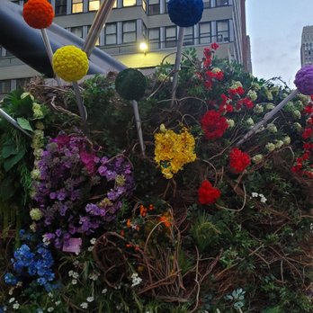 Giant Needle and Button - Public Art Near Me - New York, New York