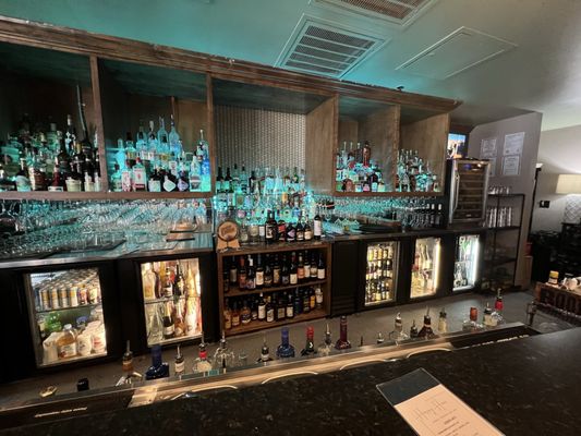 Nosh Restaurant and Wine Lounge by null