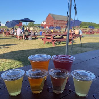 Lookout Farm Brewing & Cider - Cider Flight - Breweries Near Me - Natick, Massachusetts