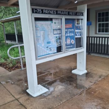 Paynes Prairie Rest Area South - Rest Stops Near Me - Gainesville, Florida
