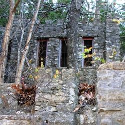 Collings Castle - Front view