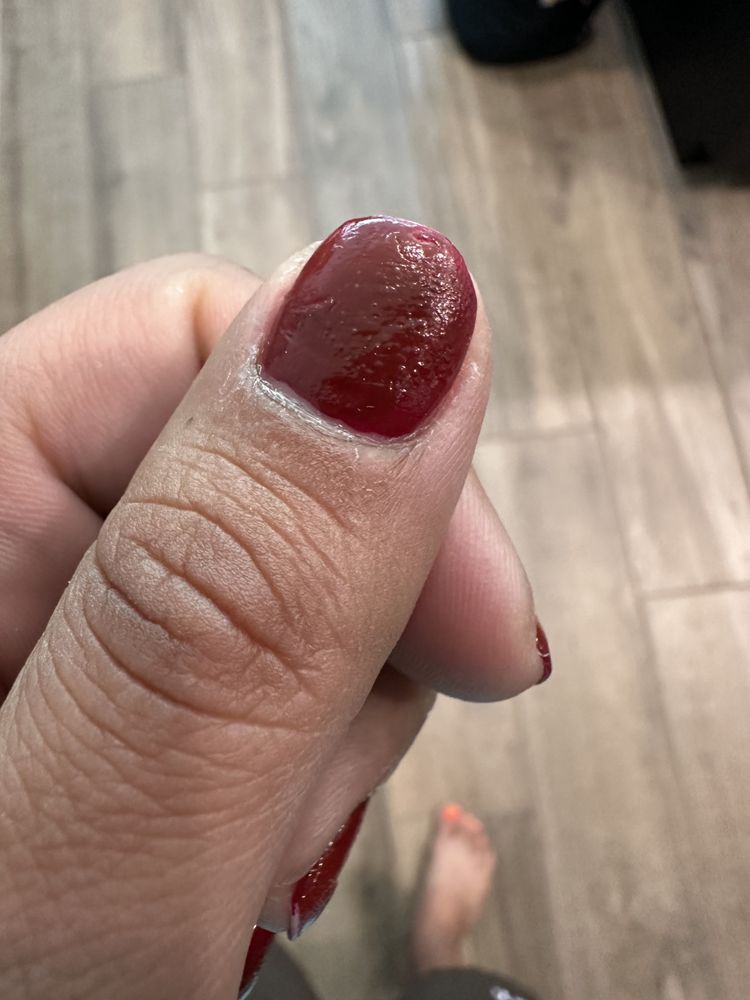 Golden Hair & Nails Logo