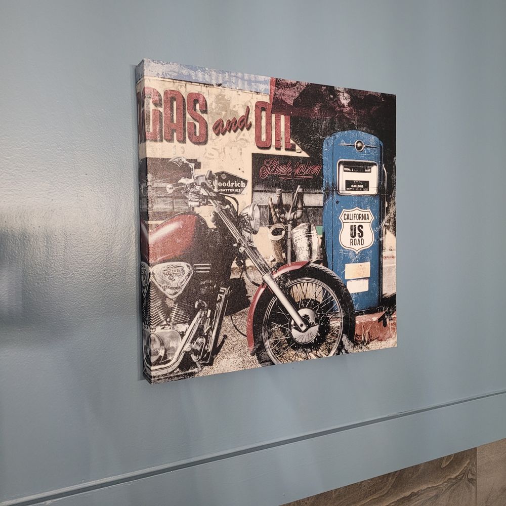 Bobbie's Social House - Rest room art 1. - Sports Bars Near Me - Dallas, Texas Bobbie's Social House - Rest room art 1. - Sports Bars Near Me - Dallas, Texas
