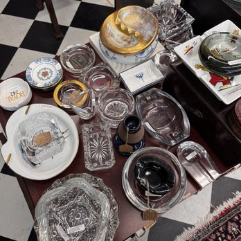 Terrace Oaks Antique Mall - Antiques Near Me - Charleston, South Carolina