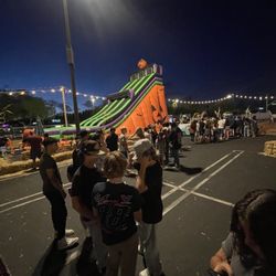 Mansion Of Lost Souls - Right before 7 pm then the line is allowed to be by the mansion