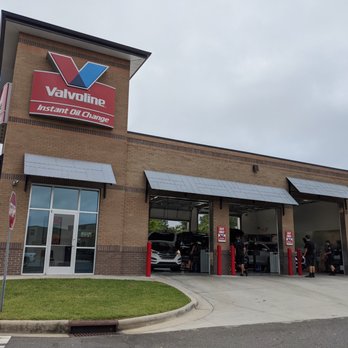 VALVOLINE INSTANT OIL CHANGE Updated June 2025 13 Photos 36 VALVOLINE INSTANT OIL CHANGE Updated June 2025 13 Photos 36
