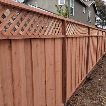 Yanez Gardening - a wooden fence with lattices - Landscaping Near Me - San Martin, California Yanez Gardening - a wooden fence with lattices - Landscaping Near Me - San Martin, California