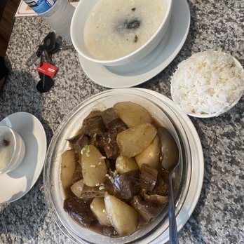 Tasty Gourmet - Beef daikon clay pot - Cantonese Near Me - Davis, California Tasty Gourmet - Beef daikon clay pot - Cantonese Near Me - Davis, California