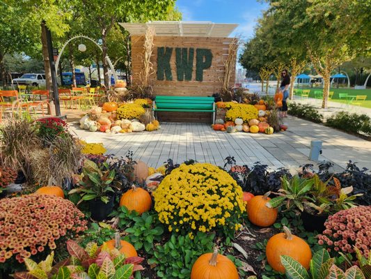 Klyde Warren Park by null