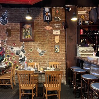 Cheeseboat - Inside - Georgian Near Me - New York, New York