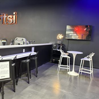 Fitsi - Gyms Near Me - Escondido, California