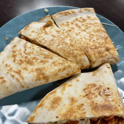 La Familia cafe - Quesadillas