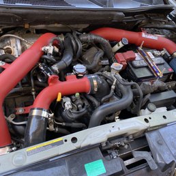 Piping powdercoated wrinkle red