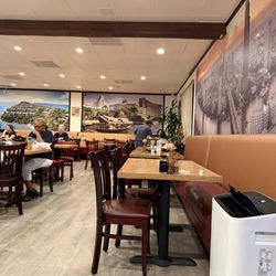 Thai Spoon Restaurant - The decor or pictures on the wall