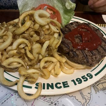 Flanigan's Seafood Bar & Grill - New American Near Me - Doral, Florida