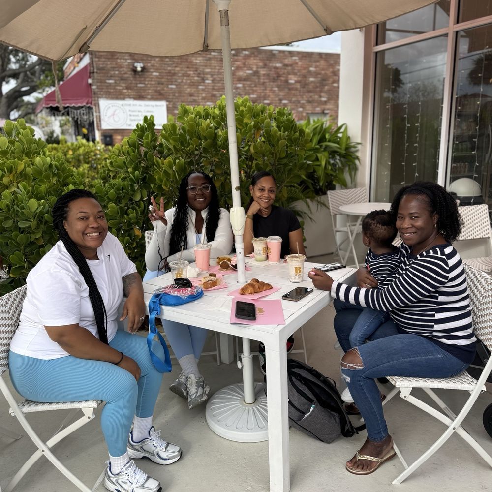 Beswick's - Brunch with the girls - Bakeries Near Me - Delray Beach, Florida