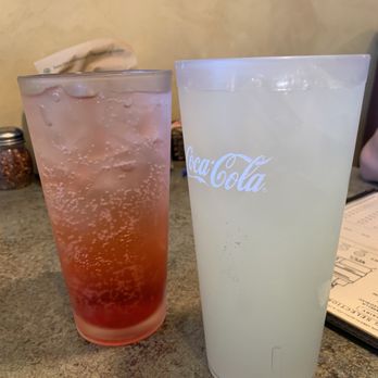 Napoli Pizzeria Vacaville - Rasberry italian soda 5/5 and lemonade - Italian Near Me - Vacaville, California