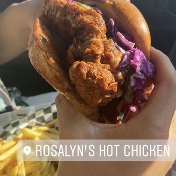 Rosalyn's Hot Chicken - Food Trucks Near Me - Houston, Texas Rosalyn's Hot Chicken - Food Trucks Near Me - Houston, Texas